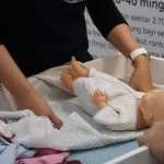 Cara Merawat Bayi Baru Lahir