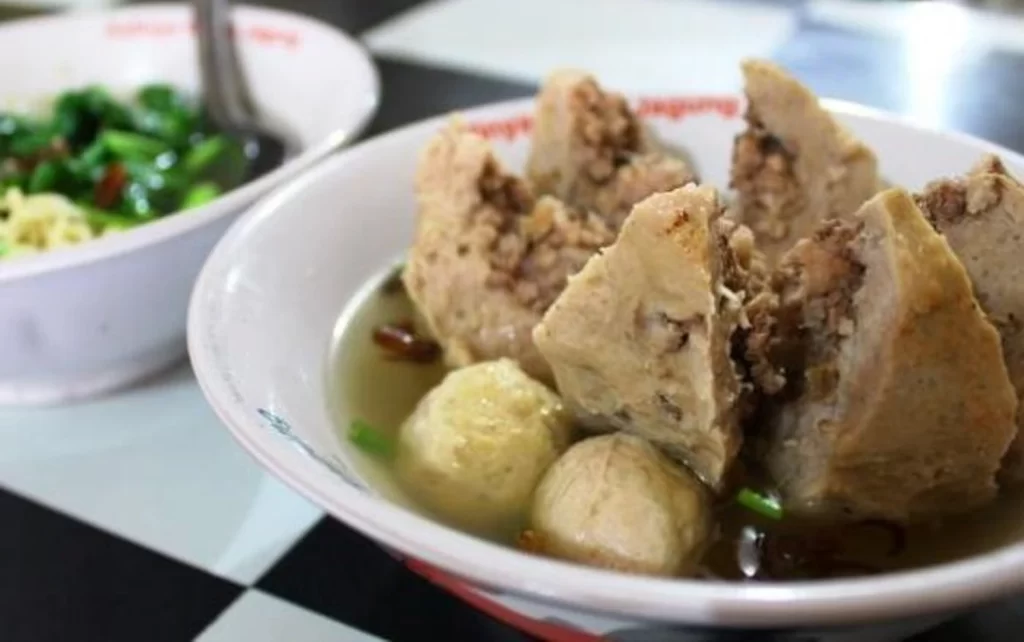 Bahaya Terlalu Sering Mengonsumsi Bakso