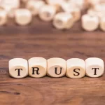 cara mengatasi trust issue